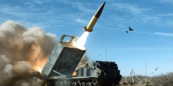 "Zelensky Recebe Luz Verde para Operações de Longo Alcance Contra a Rússia"